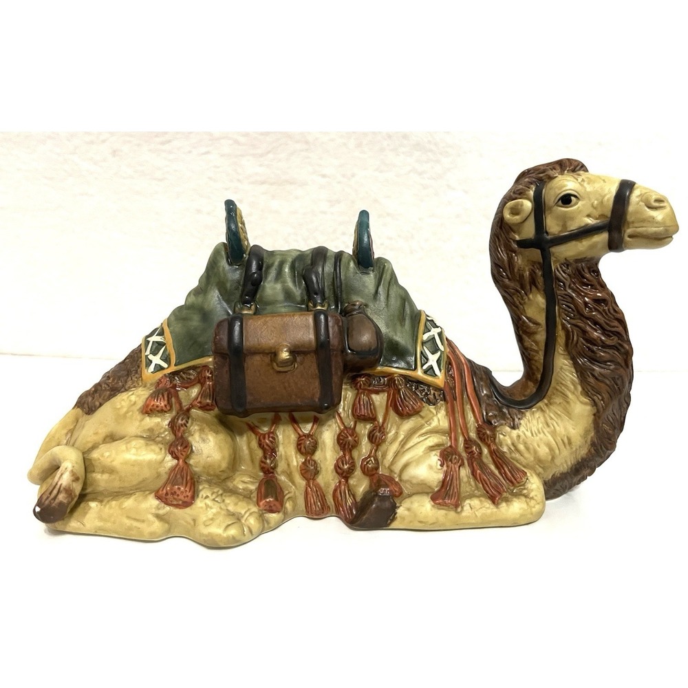 Christmas Vintage Grandeur Noel Replacement Camel Sitting Porcelain 1999 N0094